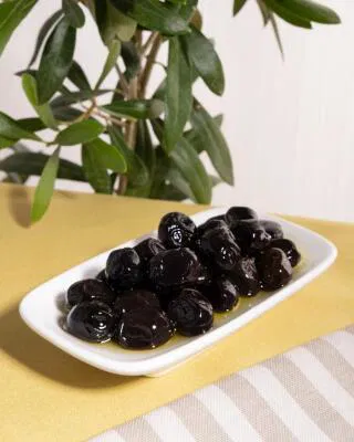 Köyceğiz Yöresel Sofralık Gemlik Siyah Zeytin 600 G Cam Kavanoz